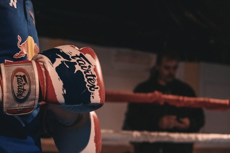Jak wygląda trening kickboxingu - co musisz wiedzieć przed pierwszymi zajęciami